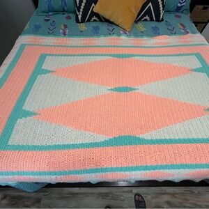 Vintage Diamond Pattern Colorful Afghan